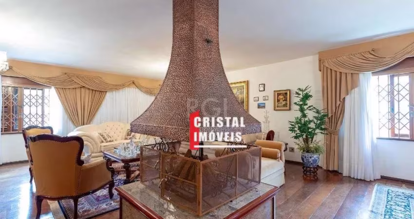 Casa 4 dormitórios semi mobiliada a venda no Bairro Vila Assunção em Porto Alegre - ORT46768