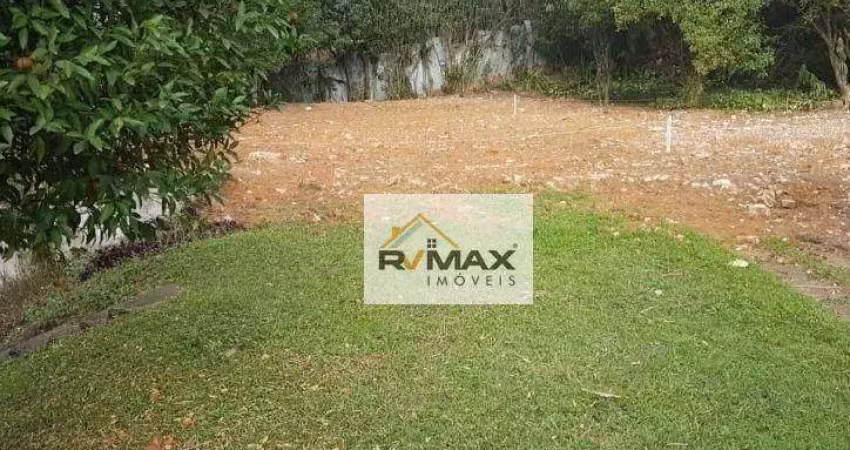 Chance única de construir em um lote com essa metragem no cond. vila vianna!