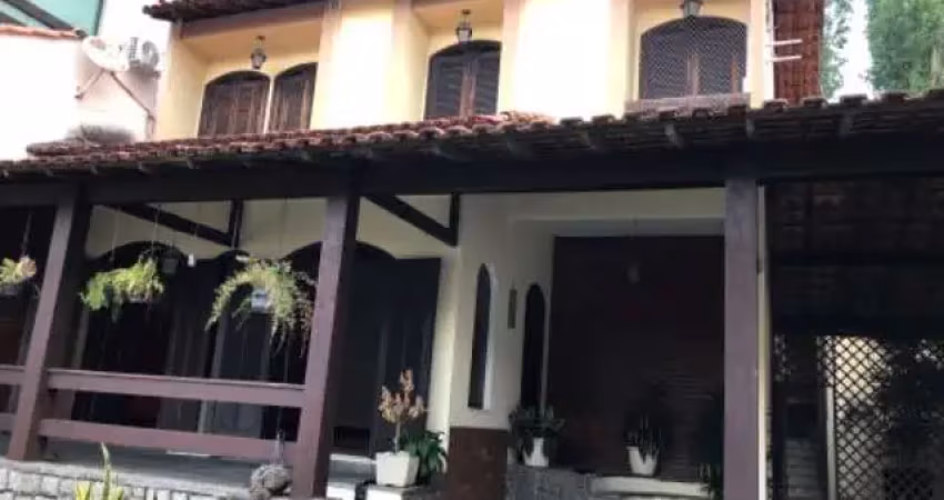 Casa com 4 quartos à venda no São Francisco, Niterói 