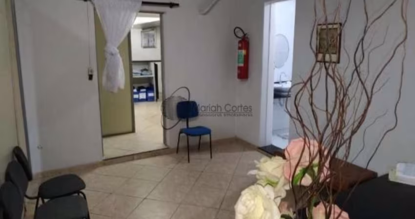 Loja centro comecial - Venda da cruz.
