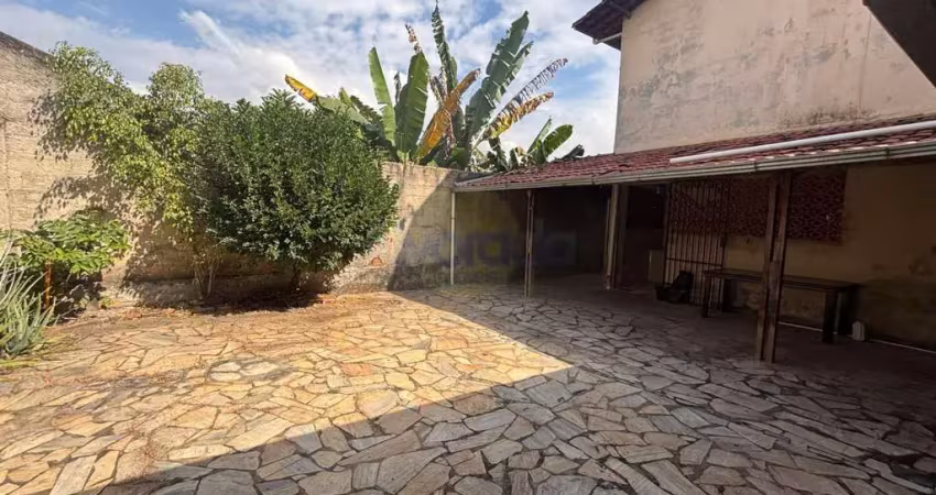 Casa para Venda em Belo Horizonte, Canaã, 3 dormitórios, 1 suíte, 3 banheiros, 4 vagas
