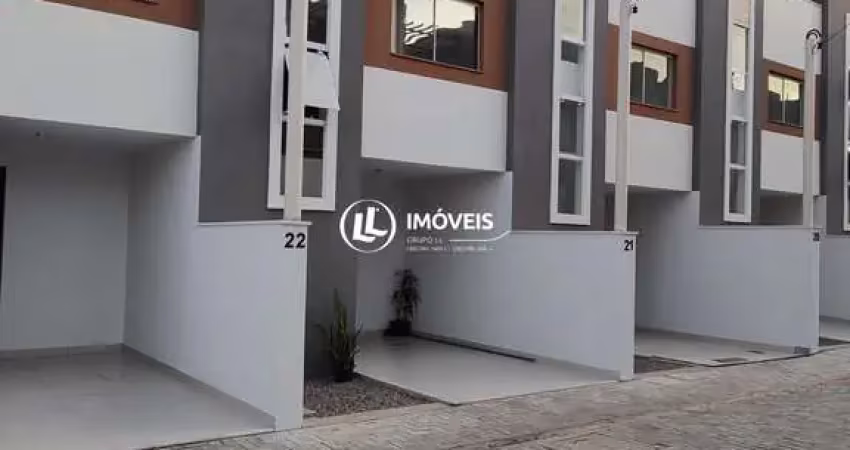 Casa Duplex a Venda em Nova Esperança Parnamirim