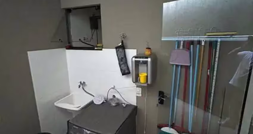 Casa com 2 quartos à venda na Benedicto Antunes, 19, Jardim Santo André, Sorocaba