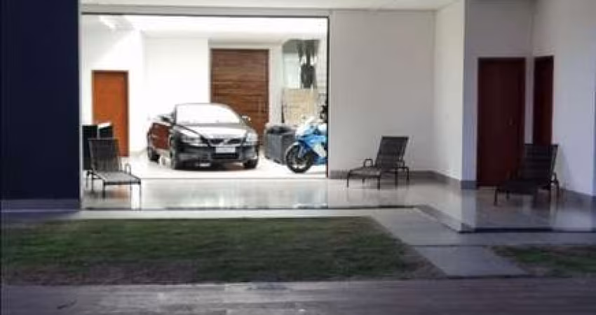 Casa em condomínio fechado com 4 quartos à venda na Francisco de Assis Chateaubriand, 1000, Centro, Araçoiaba da Serra