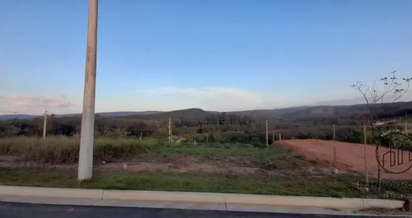Terreno à venda na Rua Adelina Monari, 6, Vila Santo Antônio, Votorantim