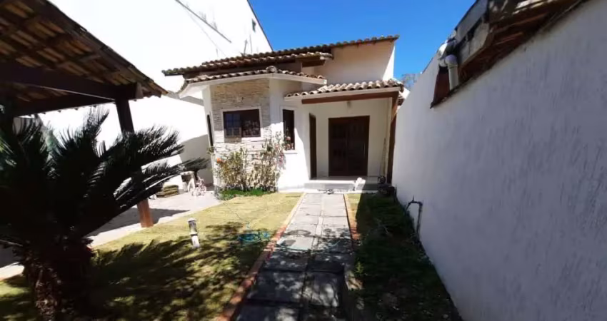 Casa com 2 quartos à venda na Rua dos Angicos, Engenho do Mato, Niterói