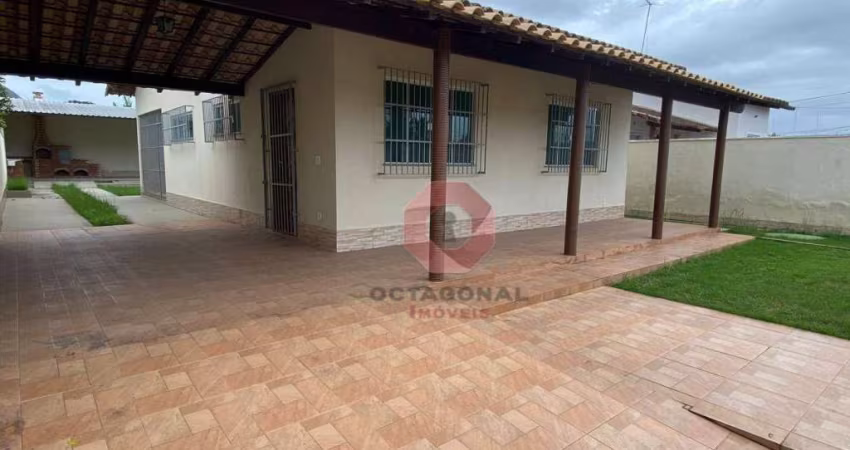 Casa com 3 dormitórios à venda, 100 m² por R$ 650.000,00 - Jardim Atlântico Central (Itaipuaçu) - Maricá/RJ