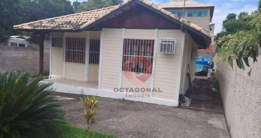 Casa com 2 dormitórios à venda, 60 m² por R$ 300.000,00 - Jacaroá - Maricá/RJ