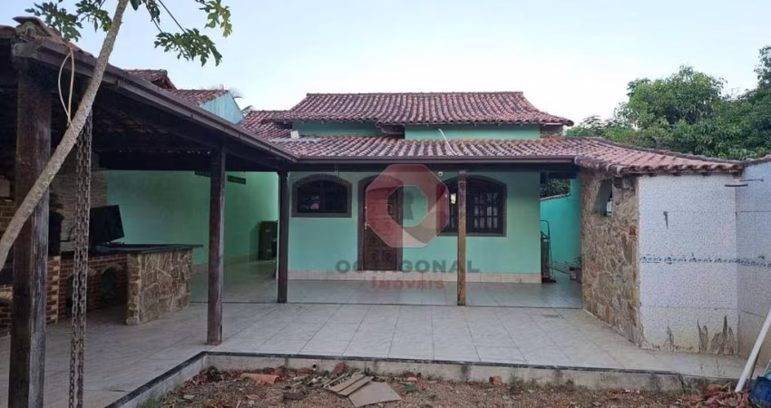 Casa com 2 dormitórios à venda, 200 m² por R$ 550.000 - Barroco (Itaipuaçu) - Maricá/RJ