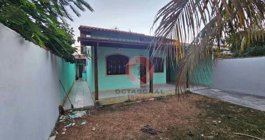Casa com 2 dormitórios à venda, 200 m² por R$ 540.000,00 - Barroco (Itaipuaçu) - Maricá/RJ