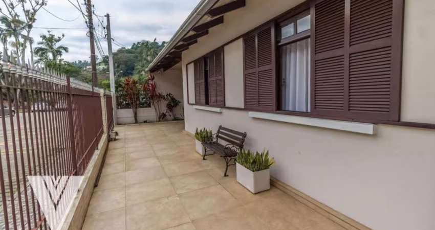 Casa com 3 dormitórios à venda, 246 m² por R$ 580.000,00 - Velha - Blumenau/SC