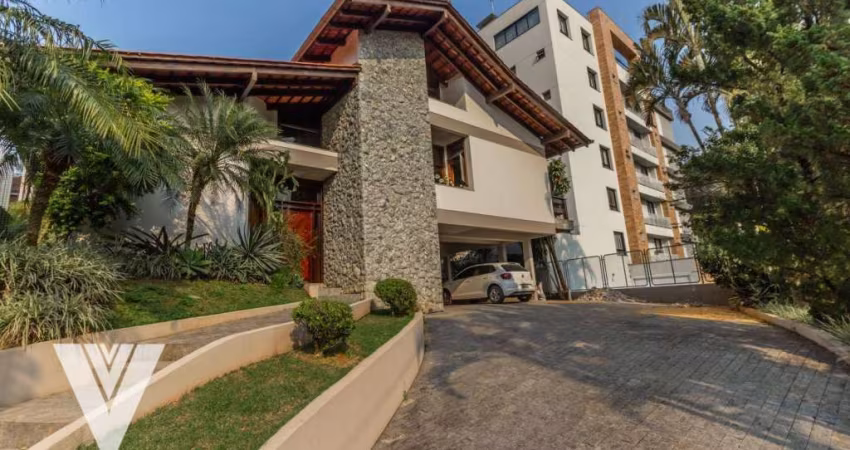 Casa com 5 dormitórios à venda, 530 m² por R$ 1.850.000,00 - Salto - Blumenau/SC