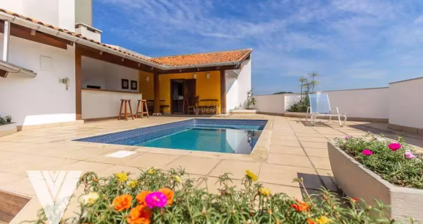 Cobertura duplex com piscina. 1 suíte mais 2 dormitórios