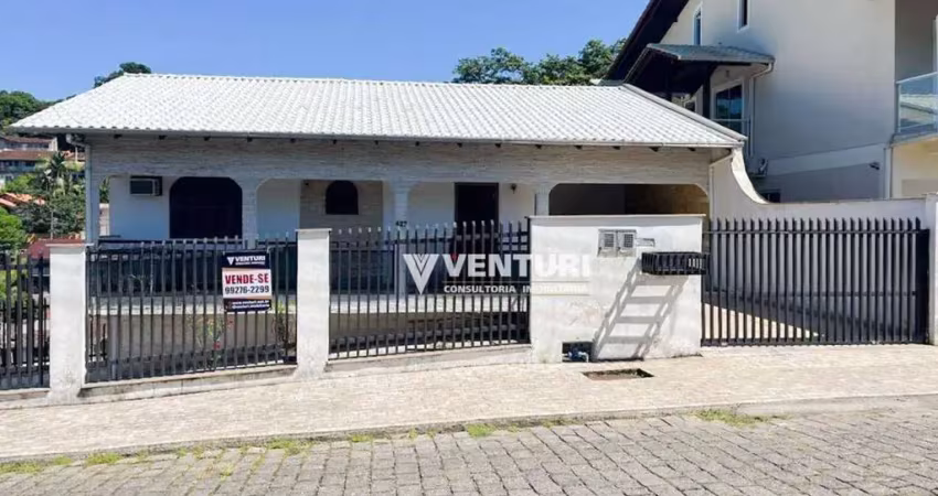 Casa com 3 dormitórios à venda, 136 m² por R$ 700.000,00 - Fortaleza - Blumenau/SC