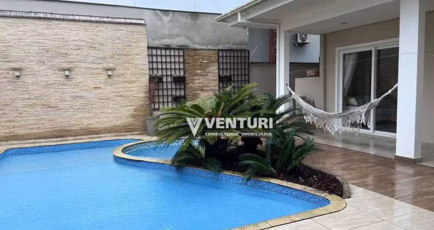 Casa com 3 dormitórios à venda, sendo 1 suíte com sacada por R$ 1.790.000 - Velha - Blumenau/SC