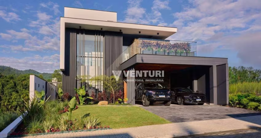 Casa com 3 dormitórios à venda, 272 m² por R$ 2.640.000,00 - Velha - Blumenau/SC