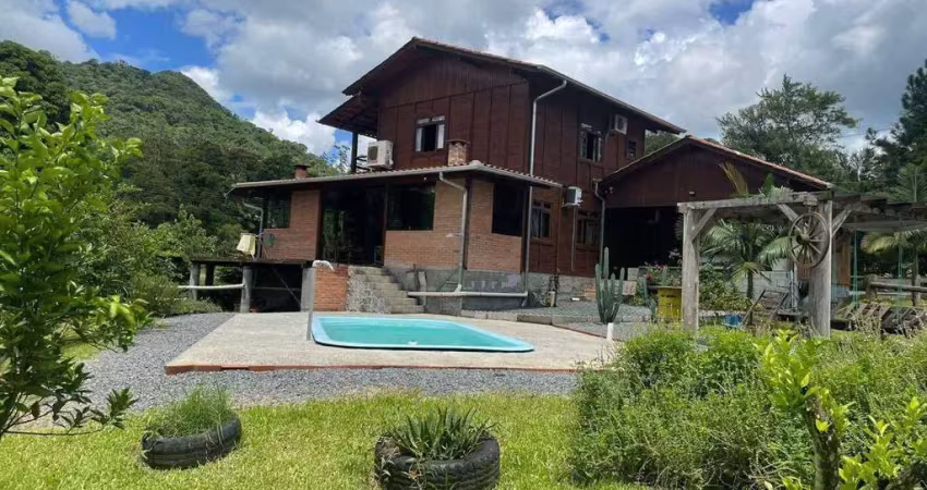 Sítio com 3 dormitórios à venda, 5000 m² por R$ 950.000,00 - Warnow - Indaial/SC