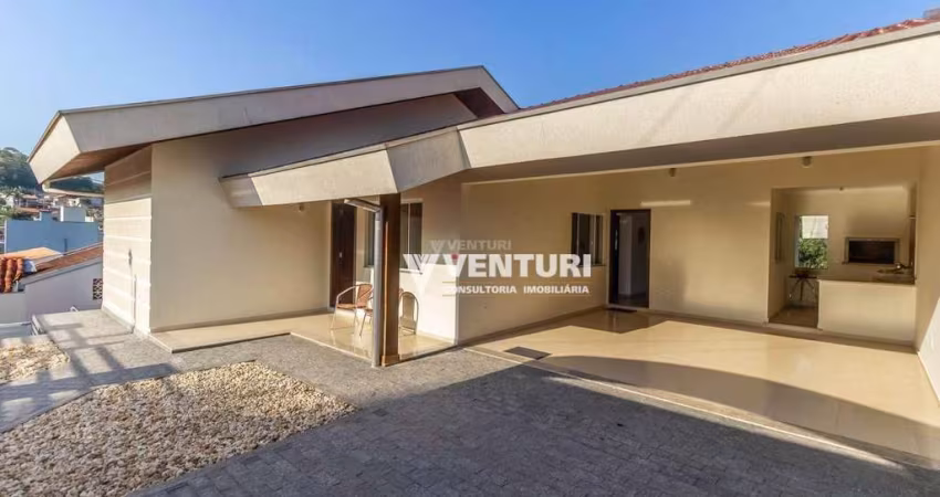 Casa com 4 dormitórios para alugar, 172 m² por R$ 5.394,49/mês - Água Verde - Blumenau/SC