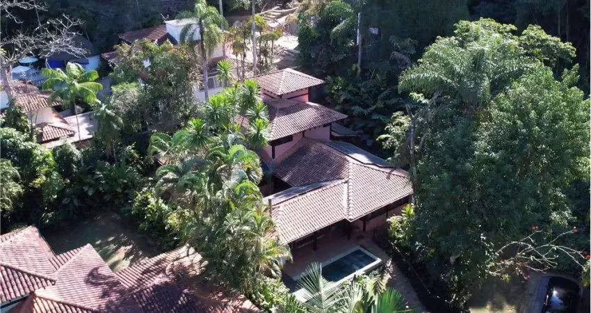 Casa no condomínio Aldeia Do Camburi para venda com 4 quartos, sendo 4 suítes, 193m²