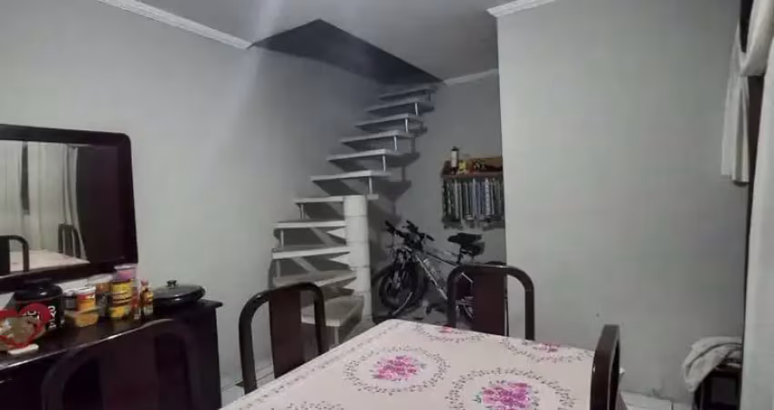 Sobrado para venda com 4 quartos, sendo 1 suíte, 180m²