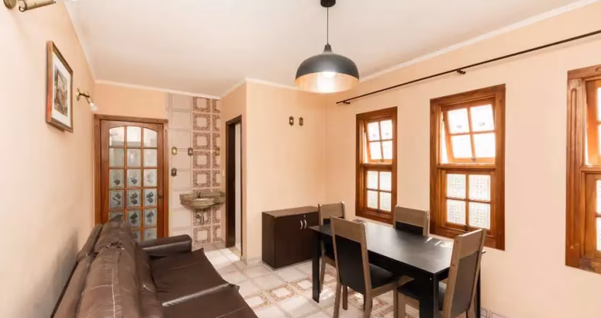 Sobrado para venda com 4 quartos, sendo 2 suítes, 207m²