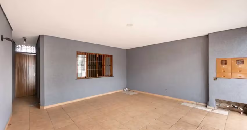 Sobrado para venda com 3 quartos, sendo 1 suíte, 145m²