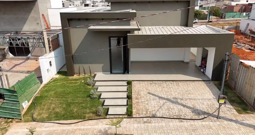 Casa no condomínio Villa Toscana para venda com 3 quartos, sendo 3 suítes, 240m²