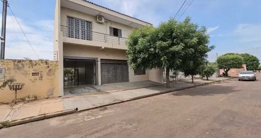 Casa tipo para venda com 3 quartos, sendo 1 suíte, 280m²