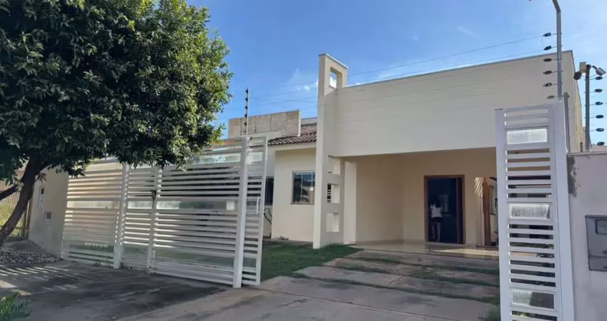 Casa tipo para venda com 2 quartos, sendo 1 suíte, 456m²