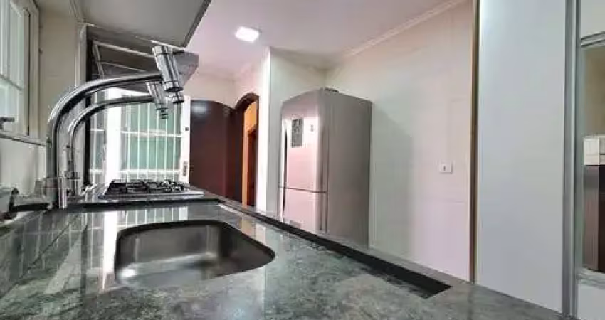Sobrado para venda com 3 quartos, sendo 1 suíte, 238m²