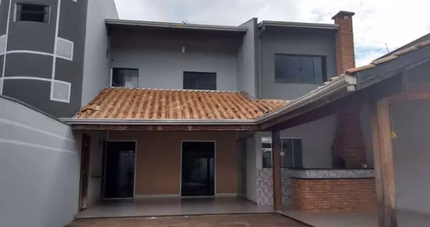 Sobrado para venda com 3 quartos, sendo 1 suíte, 209m²
