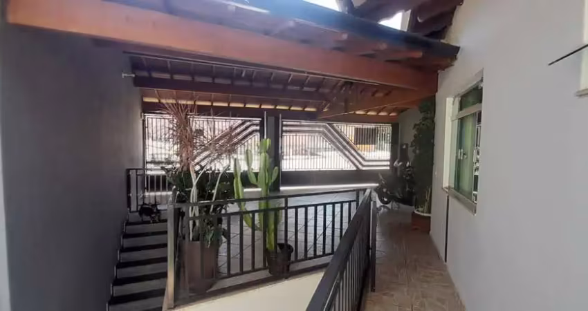 Casa de vila para venda em centro com 4 quartos, sendo 1 suíte, 297m²