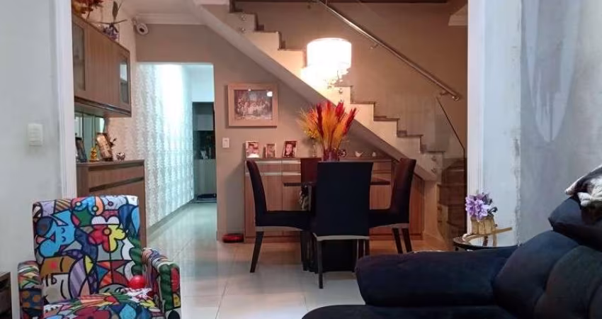 Casa com 4 quartos à venda no Jardim Botucatu, São Paulo 