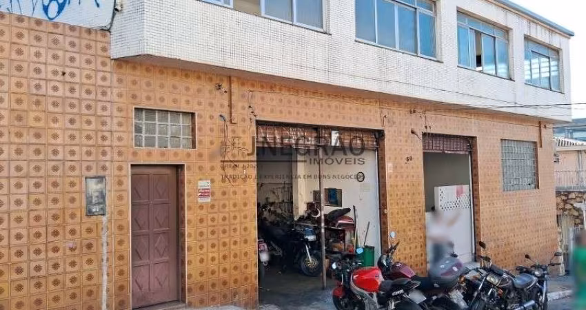 Salão Comercial para Locação em São Paulo-SP, no Bairro Sacomã: 1 Sala, 1 Banheiro, 100m² de Área.