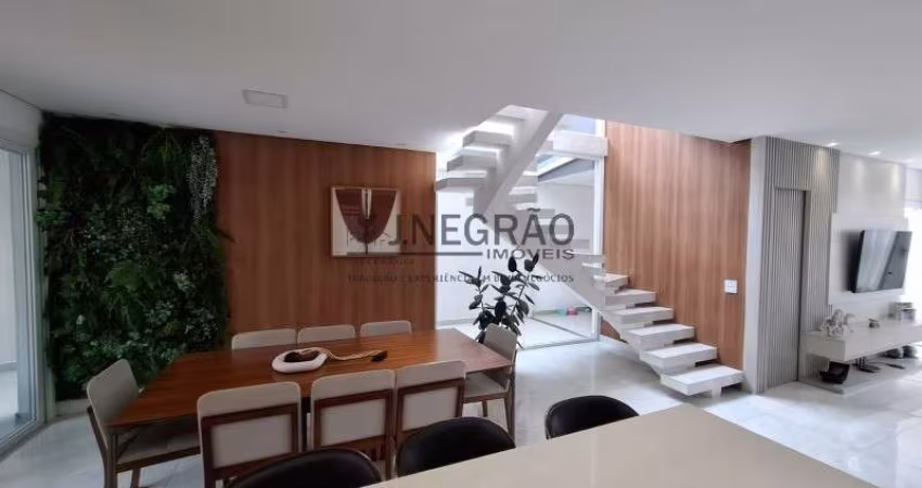 Imperdível: Casa à venda em SP, Vila Moinho Velho, 3 quartos, 3 suítes, 2 salas, 5 banheiros, 2 vagas, 200m². Confira!