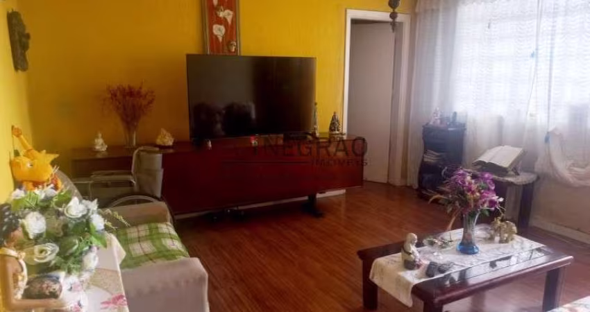 Imóvel com 2 casas no terreno, 3 Vagas de garagem e 280m² de a/c,  bem Localizado em  Moinho Velho, São Paulo-SP: