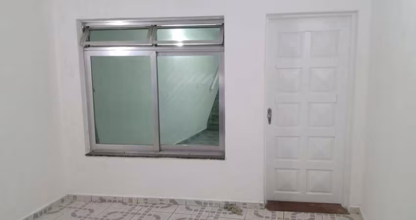 Casa à venda em São Paulo-SP, Sacomã! 2 quartos, 1 banheiro, 1 vaga de garagem, 103m² de área. Venha conhecer!