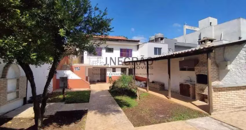 Casa à venda em bosque da saúde,  3 quartos, 2 suítes, 2 salas, 3 banheiros, 5 vagas, 316m²!