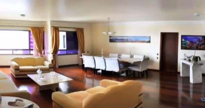Apartamento cobertura duplex 3 quartos com 2 suítes sendo 1 master com closet e hidro 260m2 na Graça