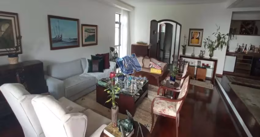 Apartamento 4 Quartos sendo 1 suíte Nascente no Itaigara 190m2