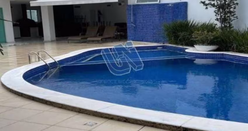 Casa com 3 Suítes sendo 1 com closet 530m2 em Vilas do Atlântico