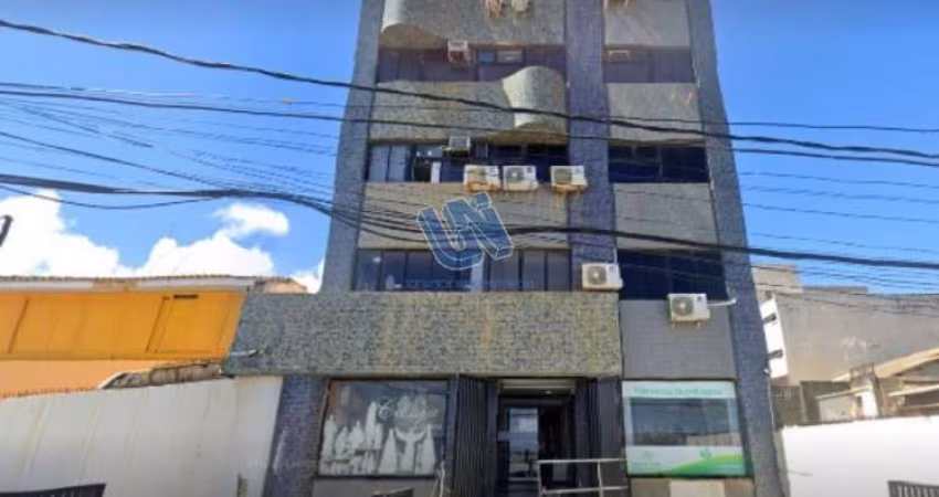 Sala comercial com 23m2 na Pituba