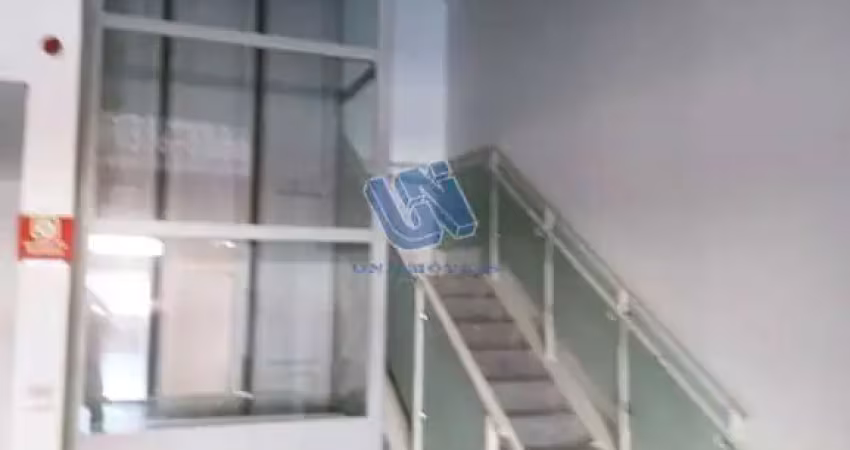 Ponto comercial com 1 sala para alugar na Avenida Tancredo Neves, 2227, Caminho das Árvores, Salvador