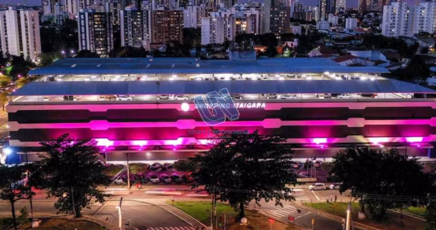 Loja comercial com 409,75m2 no Shopping Itaigara