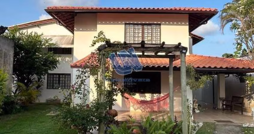 Linda casa na Aldeia de Jaguaribe em condomínio seguro e arborizado em Patamares