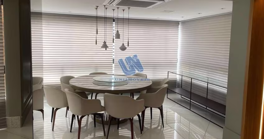 Apartamento finamente decorado e mobiliado com  4 suítes com 300,00m² no Horto Florestal