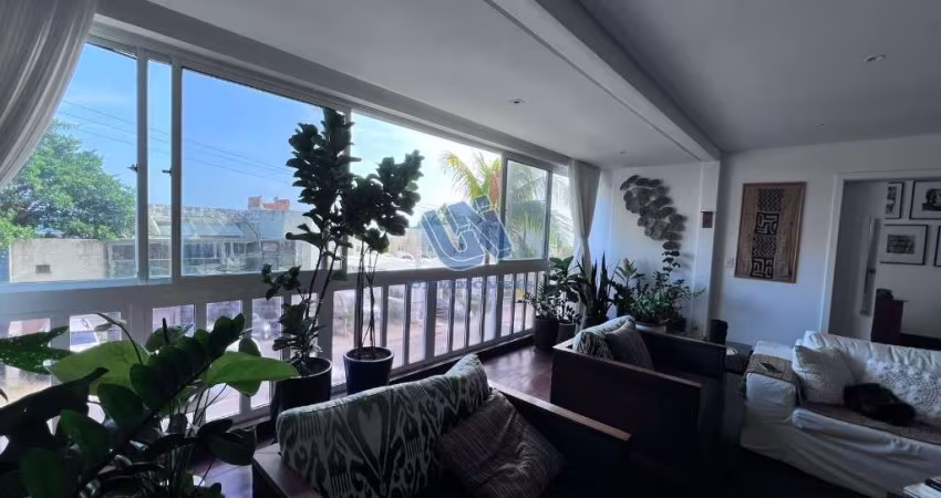 Apartamento Três Sui´tes quartos sendo 1 suite 237m2 no Rio Vermelho