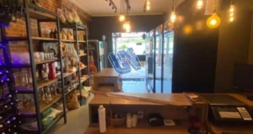 Loja comercial com 42m2 em Itapuã