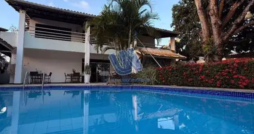Casa com 5 suítes 600m2 de área construída no itaigara