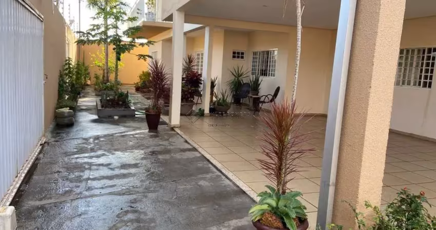 Casa com 3 quartos à venda na Presidente Jânio Quadros, 5, Centro Sul, Várzea Grande